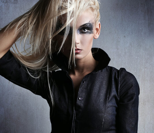 How to Make Your Make-up Stay Put