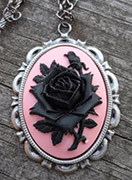 gothic-cameo-necklace