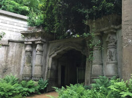 In Glorious Highgate Cemetery Highgate Cemetery